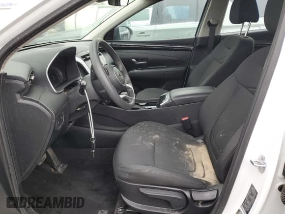 ✅ 2022 Hyundai Tucson SE • VIN: 5NMJACAE8NH082810 • Lot: 47310793. Wystawiony na Copart z przebiegiem 18 369 mil. Bezpłatny archiwum sprzedaży aukcyjnych z USA i szczegółowy raport historii pojazdu na DreamBid. Zdjęcie 7.