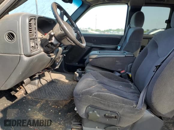 ✅ 2002 GMC Sierra 2500HD SLE • VIN: 1GTHK29G92E151398 • Lot: 58784095. Listed on Copart with Not provided. Free auction sales archive from the USA and detailed vehicle history report at DreamBid. Image 7.