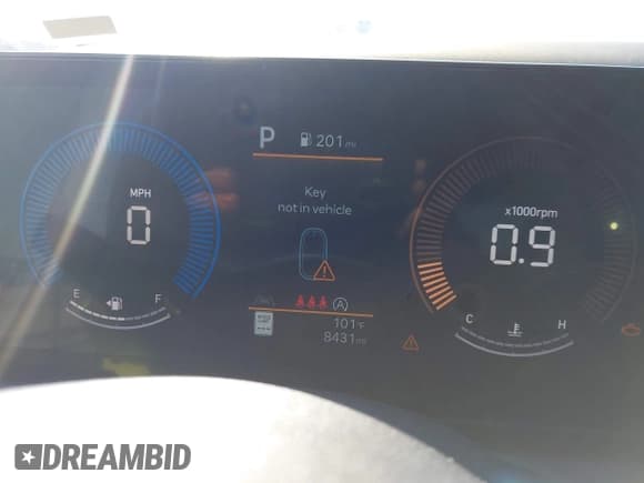 ✅ 2025 Hyundai Tucson SEL • VIN: 5NMJB3DE6SH563529 • Лот: 43606048. Опубликован ранее на IAAI с пробегом 8 431 миль. Бесплатный доступ к архиву аукционных продаж из США и подробный отчёт об истории автомобиля на DreamBid. Изображение 15.