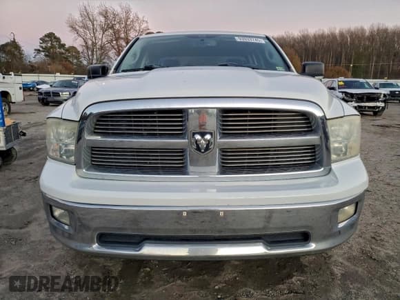 ✅ 2011 Ram 1500 ST • VIN: 1D7RB1GP2BS563560 • Lot: 93933745. Wystawiony na Copart z przebiegiem 214 960 mil. Bezpłatny archiwum sprzedaży aukcyjnych z USA i szczegółowy raport historii pojazdu na DreamBid. Zdjęcie 5.