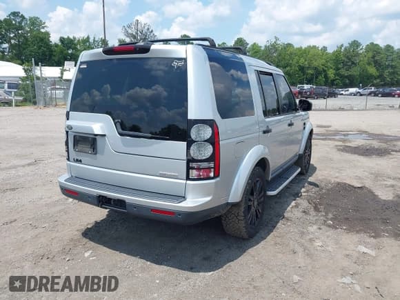 ✅ 2015 Land Rover LR4 Lux • VIN: SALAK2V67FA769372 • Лот: 42633582. Опубликован ранее на IAAI с пробегом 129 440 миль. Бесплатный доступ к архиву аукционных продаж из США и подробный отчёт об истории автомобиля на DreamBid. Изображение 4.