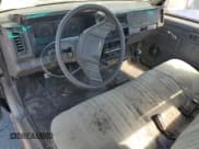 ✅ 1986 Nissan Hardbody E • VIN: JN6ND11S1GW025039 • Lot: 69688095. Wystawiony na Copart z przebiegiem 291 623 mil. Bezpłatny archiwum sprzedaży aukcyjnych z USA i szczegółowy raport historii pojazdu na DreamBid. Zdjęcie 8.
