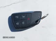 ✅ 2025 Honda Prologue Touring • VIN: 3GPKHWRM9SS501800 • Lot: 42610559. Wystawiony na IAAI z przebiegiem 2 470 mil. Bezpłatny archiwum sprzedaży aukcyjnych z USA i szczegółowy raport historii pojazdu na DreamBid. Zdjęcie 11.