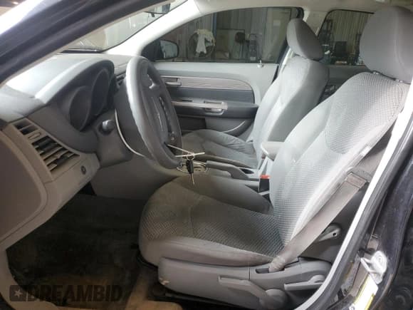 ✅ 2008 Chrysler Sebring LX • VIN: 1C3LC46KX8N186525 • Lot: 51931615. Listed on Copart with 208,701 mi. Free auction sales archive from the USA and detailed vehicle history report at DreamBid. Image 7.