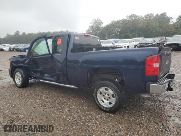 ✅ 2011 Chevrolet Silverado 1500 LT • VIN: 1GCRCSE05BZ181890 • Lot: 73052324. Listed on Copart with 395,488 mi. Free auction sales archive from the USA and detailed vehicle history report at DreamBid. Image 2.