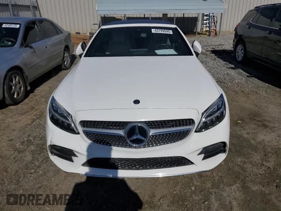 ✅ 2019 Mercedes-Benz C 300 • VIN: WDDWK8DB1KF795449 • Lot: 43799595. Wystawiony na Copart z przebiegiem Nie podano. Bezpłatny archiwum sprzedaży aukcyjnych z USA i szczegółowy raport historii pojazdu na DreamBid. Zdjęcie 5.