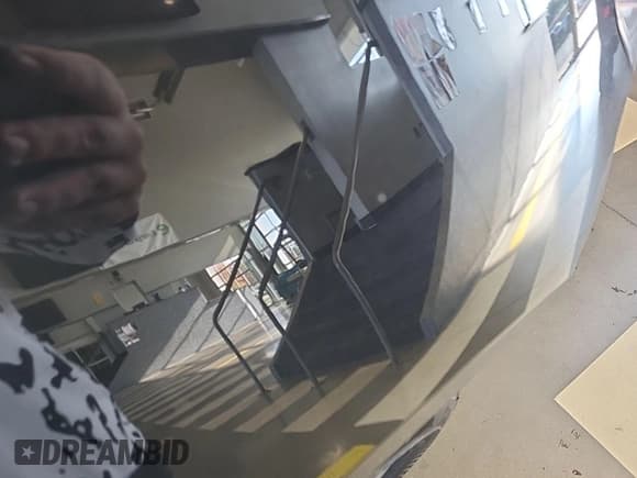 ✅ 2020 Chevrolet Equinox LT • VIN: 2GNAXKEV4L6207851 • Лот: 43708805. Опубликован ранее на IAAI с пробегом 96 143 миль. Бесплатный доступ к архиву аукционных продаж из США и подробный отчёт об истории автомобиля на DreamBid. Изображение 9.