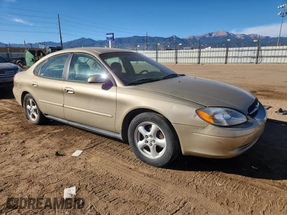 ✅ 2001 Ford Taurus • VIN: 1FAHP55U11A174586 • Lot: 90296415. Wystawiony na Copart z przebiegiem 126 230 mil. Bezpłatny archiwum sprzedaży aukcyjnych z USA i szczegółowy raport historii pojazdu na DreamBid. Zdjęcie 4.