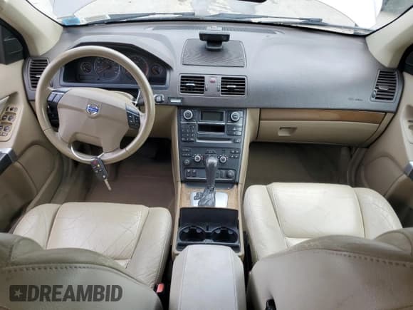 ✅ 2010 Volvo XC90 I6 • VIN: YV4982CY4A1566586 • Lot: 61494195. Listed on Copart with 239,775 mi. Free auction sales archive from the USA and detailed vehicle history report at DreamBid. Image 8.