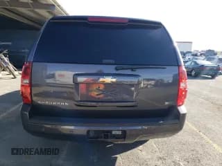 ✅ 2010 Chevrolet Suburban LT • VIN: 1GNUCJE03AR161924 • Lot: 81115524. Wystawiony na Copart z przebiegiem 215 999 mil. Bezpłatny archiwum sprzedaży aukcyjnych z USA i szczegółowy raport historii pojazdu na DreamBid. Zdjęcie 6.