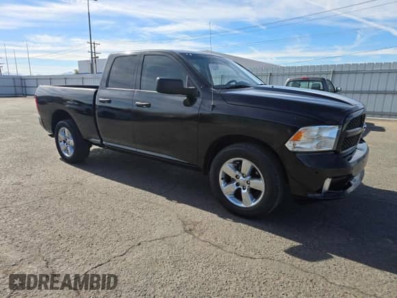 2019 Ram 1500 Express z VIN 1C6RR7FG4KS608001, wystawiony jako Copart lot #44277485 z przebiegiem 53 356 mil mil oraz Szkoda całkowita • Salvage title. Historia ofert i sprzedaży dostępna na DreamBid. Obrazek 1.