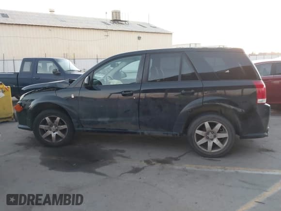 ✅ 2005 Saturn VUE • VIN: 5GZCZ53495S859628 • Lot: 41261997. Wystawiony na IAAI z przebiegiem 124 561 mil. Bezpłatny archiwum sprzedaży aukcyjnych z USA i szczegółowy raport historii pojazdu na DreamBid. Zdjęcie 14.