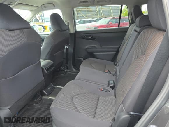 ✅ 2023 Toyota Highlander Hybrid LE • VIN: 5TDBBRCHXPS111896 • Лот: 81015075. Опубликован ранее на Copart с пробегом 25 435 миль. Бесплатный доступ к архиву аукционных продаж из США и подробный отчёт об истории автомобиля на DreamBid. Изображение 12.