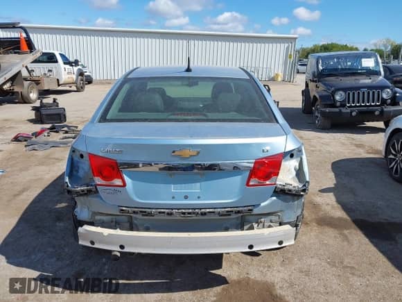 2011 Chevrolet Cruze 2LT с VIN 1G1PG5S99B7135953, выставлен на аукционе IAAI как лот 43295125 с пробегом 204 372 миль миль и . История ставок и продаж доступна на DreamBid. Изображение 17.