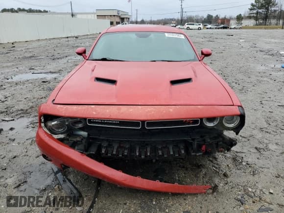 ✅ 2015 Dodge Challenger R/T • VIN: 2C3CDZAT4FH767745 • Lot: 39383584. Wystawiony na Copart z przebiegiem 41 855 mil. Bezpłatny archiwum sprzedaży aukcyjnych z USA i szczegółowy raport historii pojazdu na DreamBid. Zdjęcie 5.