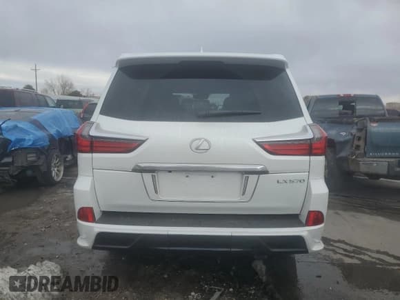 ✅ 2020 Lexus LX 570 • VIN: JTJDY7AX2L4324141 • Lot: 40421224. Listed on Copart with 43,760 mi. Free auction sales archive from the USA and detailed vehicle history report at DreamBid. Image 6.
