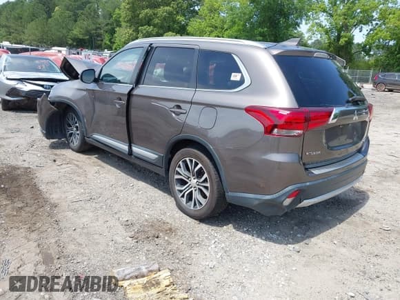 ✅ 2018 Mitsubishi Outlander SE • VIN: JA4AD3A33JZ014095 • Lot: 42278605. Wystawiony na IAAI z przebiegiem 235 000 mil. Bezpłatny archiwum sprzedaży aukcyjnych z USA i szczegółowy raport historii pojazdu na DreamBid. Zdjęcie 3.