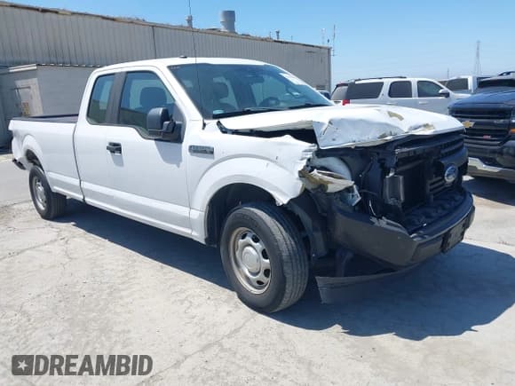 ✅ 2019 Ford F-150 XL • VIN: 1FTEX1C50KKC03721 • Lot: 42449106. Wystawiony na IAAI z przebiegiem 117 282 mil. Bezpłatny archiwum sprzedaży aukcyjnych z USA i szczegółowy raport historii pojazdu na DreamBid. Zdjęcie 1.