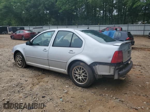 ✅ 2003 Volkswagen Jetta Wolfsburg Edition • VIN: 3VWPE69M53M172788 • Lot: 57590095. Listed on Copart with 228,980 mi. Free auction sales archive from the USA and detailed vehicle history report at DreamBid. Image 2.