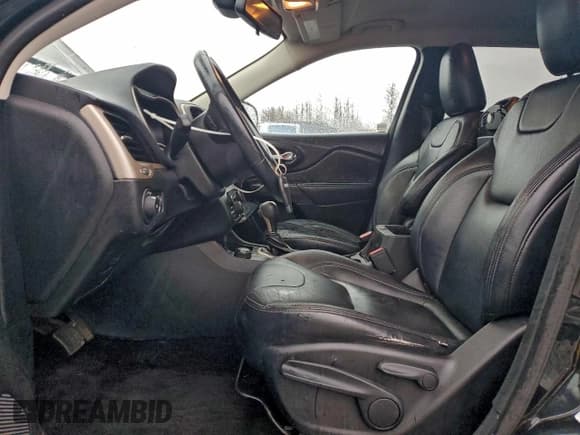 ✅ 2014 Jeep Cherokee Latitude • VIN: 1C4PJMCB5EW208329 • Lot: 95978125. Wystawiony na Copart z przebiegiem 143 174 mil. Bezpłatny archiwum sprzedaży aukcyjnych z USA i szczegółowy raport historii pojazdu na DreamBid. Zdjęcie 7.