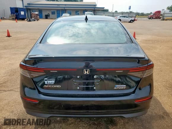 ✅ 2025 Honda Accord Sport • VIN: 1HGCY2F58SA058859 • Лот: 71823085. Опубликован ранее на Copart с пробегом 1 703 миль. Бесплатный доступ к архиву аукционных продаж из США и подробный отчёт об истории автомобиля на DreamBid. Изображение 6.