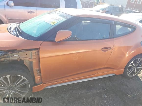 ✅ 2016 Hyundai Veloster Turbo Rally Edition • VIN: KMHTC6AE4GU304285 • Лот: 43133359. Опубликован ранее на IAAI с пробегом 186 694 миль. Бесплатный доступ к архиву аукционных продаж из США и подробный отчёт об истории автомобиля на DreamBid. Изображение 15.