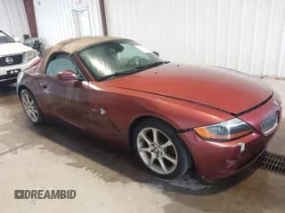 ✅ 2004 BMW Z4 2.5i • VIN: 4USBT335X4LS53530 • Lot: 43565325. Wystawiony na IAAI z przebiegiem 100 330 mil. Bezpłatny archiwum sprzedaży aukcyjnych z USA i szczegółowy raport historii pojazdu na DreamBid. Zdjęcie 1.