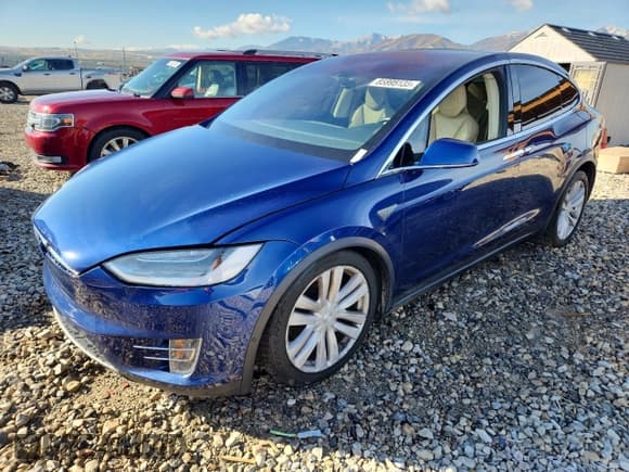 ✅ 2016 Tesla Model X 70D • VIN: 5YJXCAE29GF006932 • Lot: 85895135. Wystawiony na Copart z przebiegiem 96 105 mil. Bezpłatny archiwum sprzedaży aukcyjnych z USA i szczegółowy raport historii pojazdu na DreamBid. Zdjęcie 1.