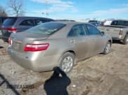 ✅ 2007 Toyota Camry CE • VIN: 4T1BE46KX7U011404 • Lot: 43673364. Wystawiony na IAAI z przebiegiem 190 109 mil. Bezpłatny archiwum sprzedaży aukcyjnych z USA i szczegółowy raport historii pojazdu na DreamBid. Zdjęcie 4.