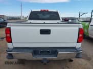 ✅ 2015 Chevrolet Silverado 2500HD LT • VIN: 1GC1KVEG6FF575758 • Lot: 42212395. Wystawiony na IAAI z przebiegiem Nie podano. Bezpłatny archiwum sprzedaży aukcyjnych z USA i szczegółowy raport historii pojazdu na DreamBid. Zdjęcie 17.