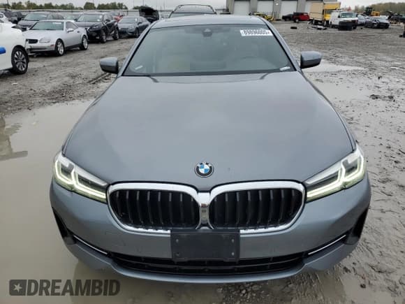 ✅ 2021 BMW 5 Series 530i xDrive • VIN: WBA13BJ02MCG04773 • Лот: 89896005. Опубликован ранее на Copart с пробегом 61 636 миль. Бесплатный доступ к архиву аукционных продаж из США и подробный отчёт об истории автомобиля на DreamBid. Изображение 5.