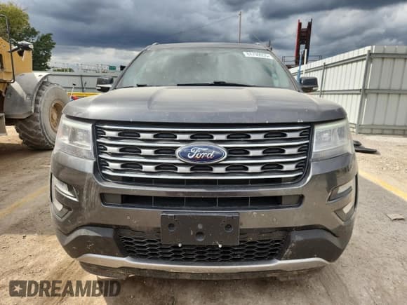 ✅ 2017 Ford Explorer XLT • VIN: 1FM5K8D87HGD44518 • Лот: 84799955. Опубликован ранее на Copart с пробегом 157 929 миль. Бесплатный доступ к архиву аукционных продаж из США и подробный отчёт об истории автомобиля на DreamBid. Изображение 5.