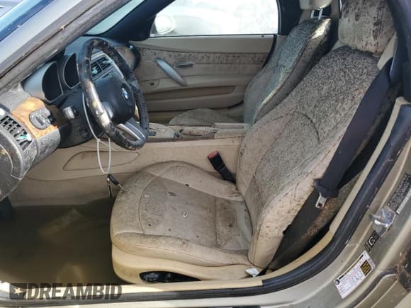 ✅ 2005 BMW Z4 2.5i • VIN: 4USBT33575LS58184 • Lot: 74711484. Listed on Copart with Not provided. Free auction sales archive from the USA and detailed vehicle history report at DreamBid. Image 7.