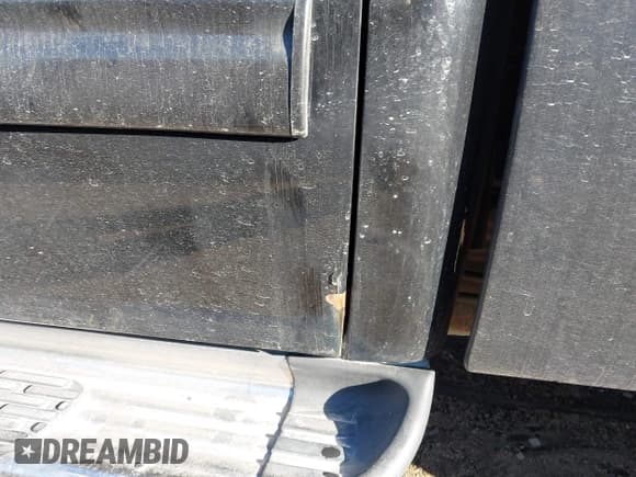 ✅ 2011 Chevrolet Silverado 1500 LTZ • VIN: 1GCRKTE38BZ132993 • Lot: 43637390. Listed on IAAI with 177,346 mi. Free auction sales archive from the USA and detailed vehicle history report at DreamBid. Image 18.