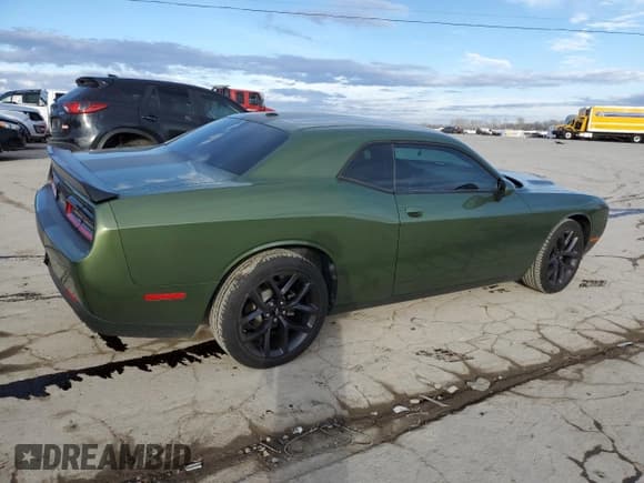 ✅ 2019 Dodge Challenger SXT • VIN: 2C3CDZAG4KH530282 • Lot: 71881032. Wystawiony na Copart z przebiegiem 34 767 mil. Bezpłatny archiwum sprzedaży aukcyjnych z USA i szczegółowy raport historii pojazdu na DreamBid. Zdjęcie 3.
