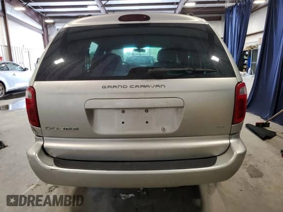 2002 Dodge Caravan EX с VIN 2B8GP74L52R545395, выставлен на аукционе Copart как лот 73594244 с пробегом 294 390 миль миль и Списание • Salvage title. История ставок и продаж доступна на DreamBid. Изображение 6.