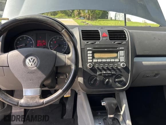 ✅ 2009 Volkswagen Jetta SE • VIN: 3VWRM71K89M145377 • Lot: 66104525. Listed on Copart with 161,429 mi. Free auction sales archive from the USA and detailed vehicle history report at DreamBid. Image 9.