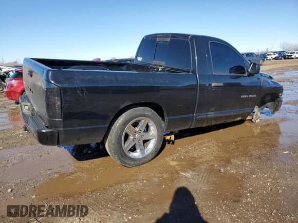2005 Dodge 1500 SLT z VIN 1D7HA16D25J535578, wystawiony jako Copart lot #49976875 z przebiegiem 126 139 mil mil oraz Szkoda całkowita • Salvage title. Historia ofert i sprzedaży dostępna na DreamBid. Obrazek 3.