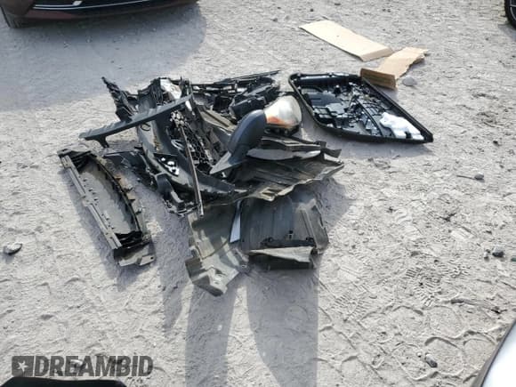 ✅ 2013 Mazda 3 i Touring • VIN: JM1BL1V73D1833593 • Lot: 93309125. Listed on Copart with 207,920 mi. Free auction sales archive from the USA and detailed vehicle history report at DreamBid. Image 12.