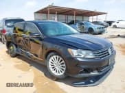 ✅ 2017 Volkswagen Passat SE • VIN: 1VWBT7A3XHC033225 • Lot: 42347761. Listed on IAAI with 40,125 mi. Free auction sales archive from the USA and detailed vehicle history report at DreamBid. Image 1.