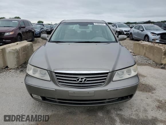 ✅ 2008 Hyundai Azera Limited • VIN: KMHFC46F28A334309 • Lot: 51693325. Listed on Copart with 193,535 mi. Free auction sales archive from the USA and detailed vehicle history report at DreamBid. Image 5.