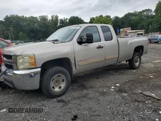 ✅ 2008 Chevrolet Silverado 2500HD Work Truck • VIN: 1GCHC29K48E217723 • Lot: 64995835. Wystawiony na Copart z przebiegiem 267 605 mil. Bezpłatny archiwum sprzedaży aukcyjnych z USA i szczegółowy raport historii pojazdu na DreamBid. Zdjęcie 1.