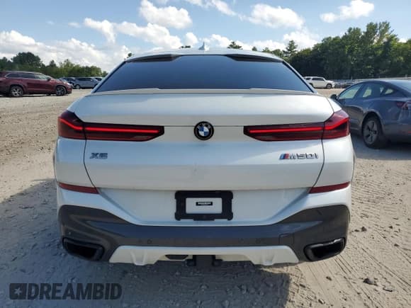 ✅ 2022 BMW X6 M50i • VIN: 5UXCY8C03N9J75506 • Lot: 70345035. Wystawiony na Copart z przebiegiem 84 427 mil. Bezpłatny archiwum sprzedaży aukcyjnych z USA i szczegółowy raport historii pojazdu na DreamBid. Zdjęcie 6.