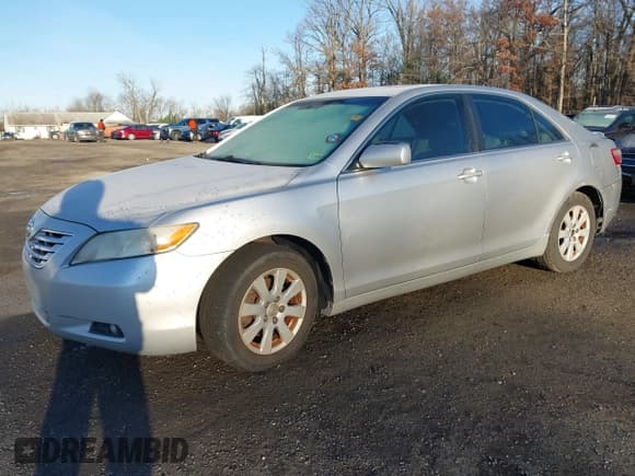 ✅ 2008 Toyota Camry LE • VIN: 4T1BK46K98U054609 • Lot: 43800528. Wystawiony na IAAI z przebiegiem 232 294 mil. Bezpłatny archiwum sprzedaży aukcyjnych z USA i szczegółowy raport historii pojazdu na DreamBid. Zdjęcie 2.