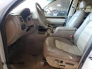 ✅ 2004 Ford Explorer Eddie Bauer • VIN: 1FMZU74W34ZA03930 • Лот: 66014195. Опубликован ранее на Copart с пробегом 170 931 миль. Бесплатный доступ к архиву аукционных продаж из США и подробный отчёт об истории автомобиля на DreamBid. Изображение 7.