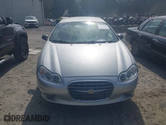 ✅ 2002 Chrysler Concorde LXi • VIN: 2C3HD36M02H180232 • Lot: 43400367. Listed on IAAI with 90,430 mi. Free auction sales archive from the USA and detailed vehicle history report at DreamBid. Image 13.