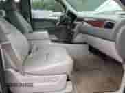 2008 Chevrolet Suburban LT с VIN 1GNFC16038J231941, выставлен на аукционе Copart как лот 76061534 с пробегом 239 562 миль миль и Списание • Salvage title. История ставок и продаж доступна на DreamBid. Изображение 7.