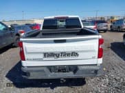 ✅ 2019 Chevrolet Silverado 1500 LT • VIN: 1GCRYDED5KZ268978 • Lot: 43339795. Wystawiony na IAAI z przebiegiem 191 181 mil. Bezpłatny archiwum sprzedaży aukcyjnych z USA i szczegółowy raport historii pojazdu na DreamBid. Zdjęcie 16.