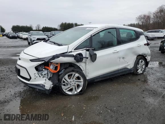 ✅ 2023 Chevrolet Bolt EV 1LT • VIN: 1G1FW6S04P4174318 • Лот: 49489824. Опубликован ранее на Copart с пробегом 21 685 миль. Бесплатный доступ к архиву аукционных продаж из США и подробный отчёт об истории автомобиля на DreamBid. Изображение 1.