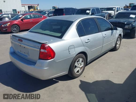 2005 Chevrolet Malibu LS z VIN 1G1ZT52885F230302, wystawiony jako IAAI lot #41694851 z przebiegiem 147 872 mil mil oraz . Historia ofert i sprzedaży dostępna na DreamBid. Obrazek 4.